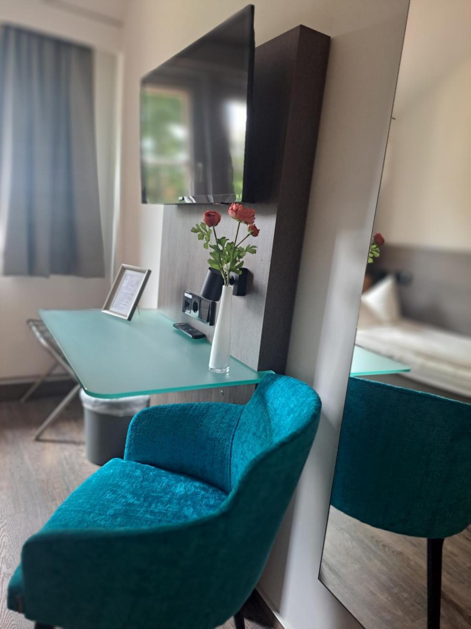 B M Hotel Im Ludwig- Harms- Haus Hermannsburg Bagian luar foto