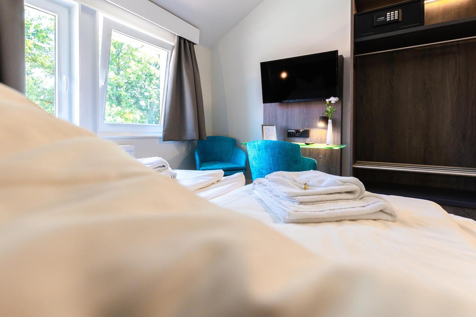 B M Hotel Im Ludwig- Harms- Haus Hermannsburg Bagian luar foto